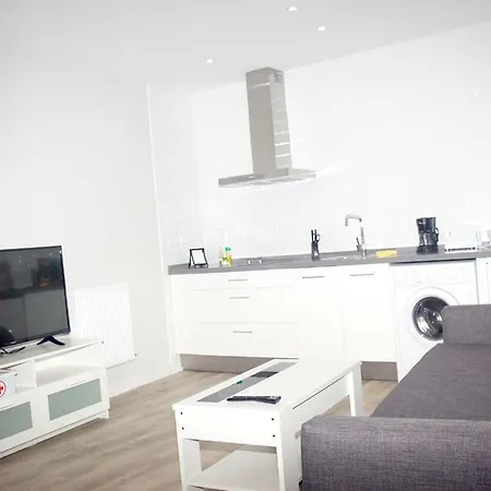 Calle Gil Y Carrasco Apartamento *